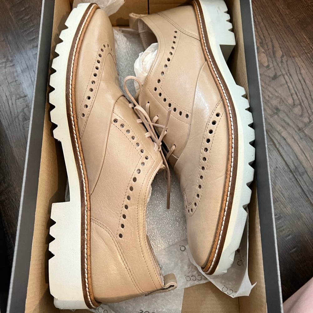 NWT ECCO shoes mens 10.5